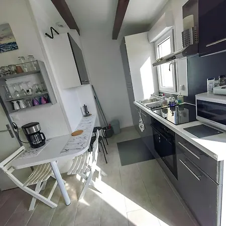 Mezzanine Au Coeur De La Pinede, A 800m De La Plage, 4 Pers, Parking Privatif - Fr-1-607-191 Apartment Agde