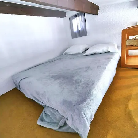 公寓 Mezzanine Au Coeur De La Pinede, A 800m De La Plage, 4 Pers, Parking Privatif - Fr-1-607-191