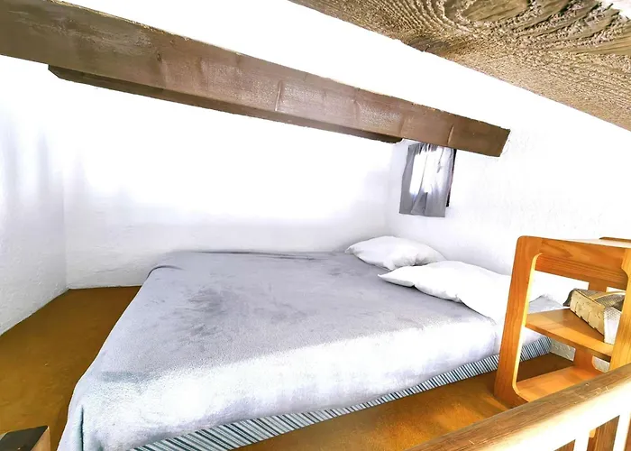 Mezzanine Au Coeur De La Pinede, A 800m De La Plage, 4 Pers, Parking Privatif - Fr-1-607-191 * Agde