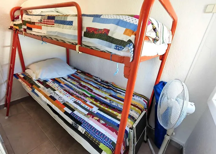 Mezzanine Au Coeur De La Pinede, A 800m De La Plage, 4 Pers, Parking Privatif - Fr-1-607-191 Apartament