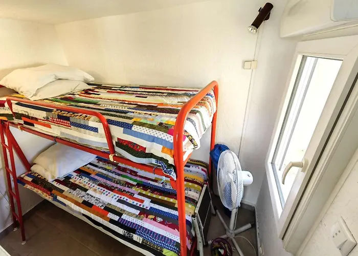 Mezzanine Au Coeur De La Pinede, A 800m De La Plage, 4 Pers, Parking Privatif - Fr-1-607-191 Apartament *